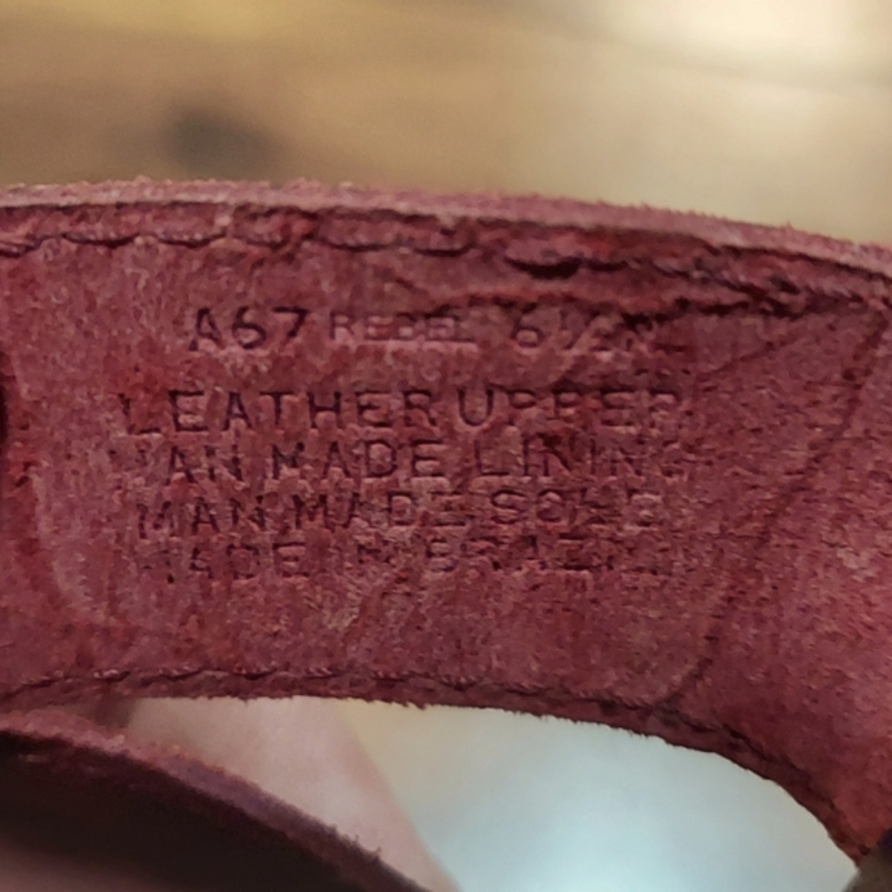 Gianni Bini leather wedges with silver hardware - Picture 9 of 9
